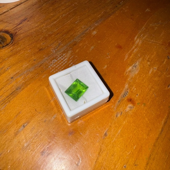 Natural Peridot Loose Gemstone 10.52 Ct CERTIFIED Green Peridot Princess Cut Gem - Picture 5 of 6